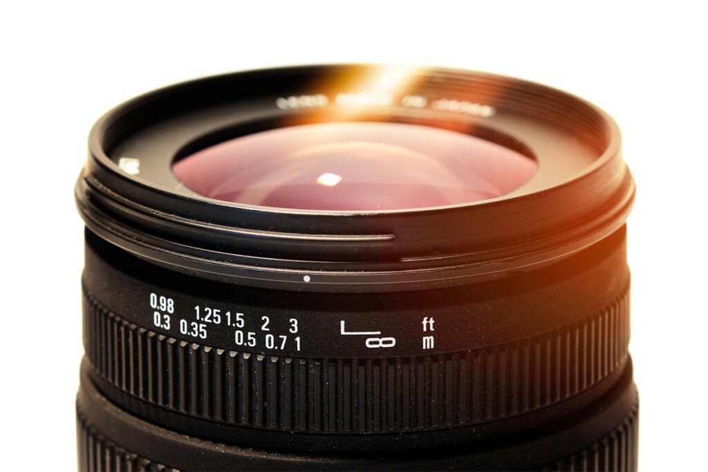 objectif d'un appareil photo hybride
