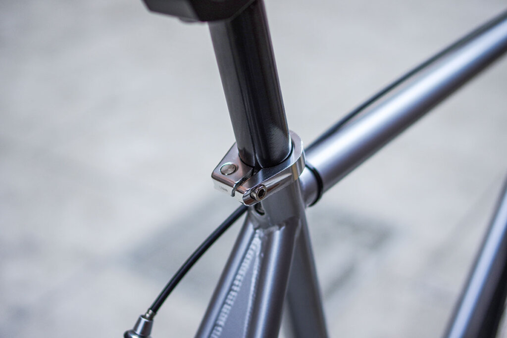 Tube de selle