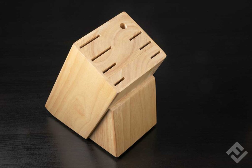empty_wooden_knife_block